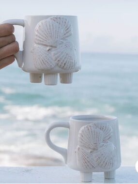 Beachly - The Morning Tide Set of 2 Shell-Inspired Ceramic Mugs NEW in Box